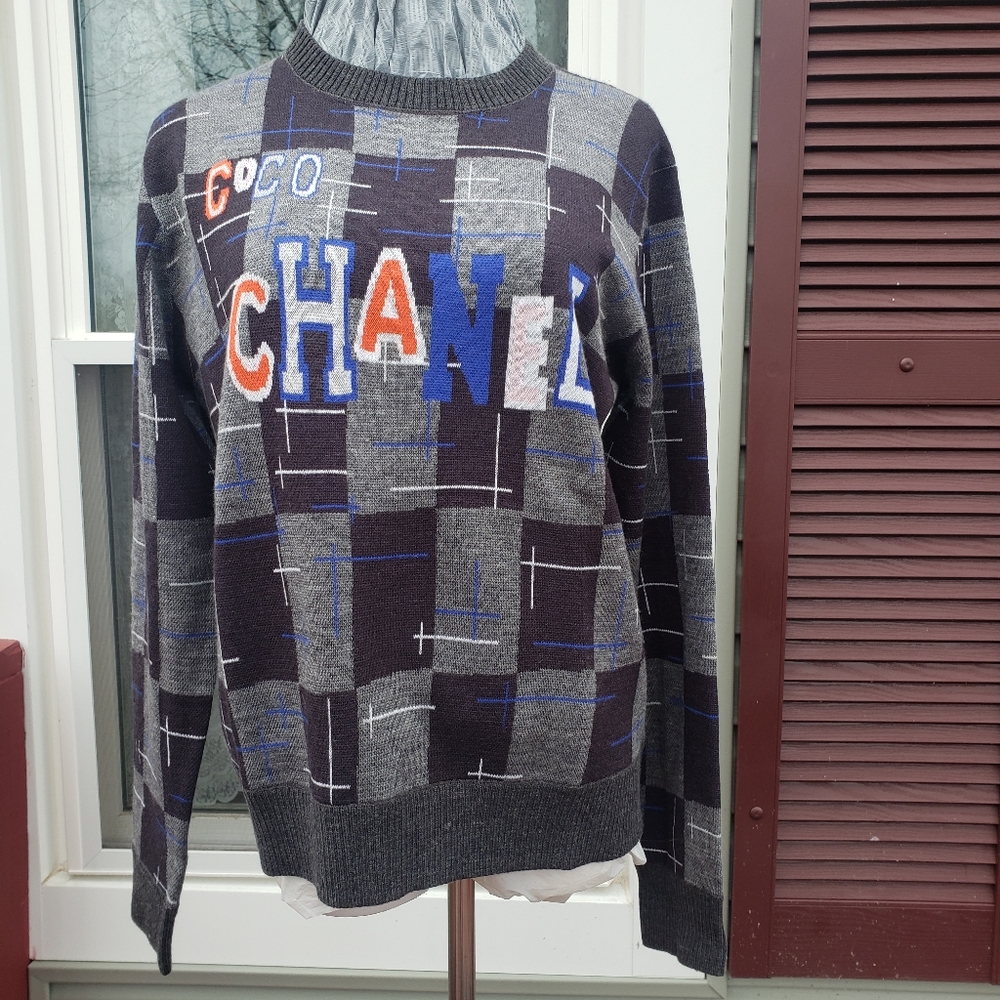 Chanel sweater jumper logo unisex